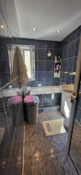 Pomarla, garsoniera luminoasa 5 min. metrou Brancoveanu DB2001